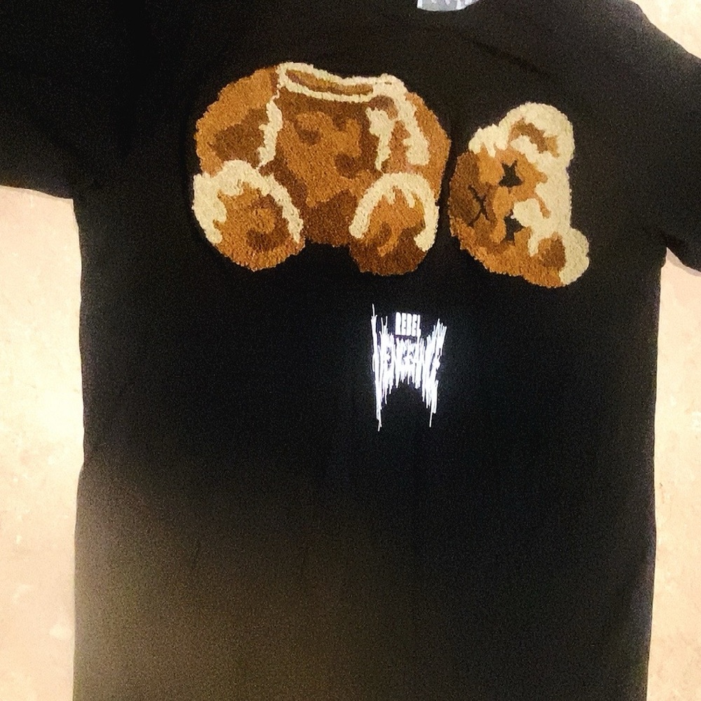 Black Kids Shirt with Brown Bear Design